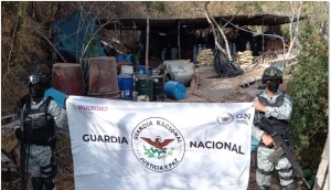 Guardia Nacional y Ej&eacute;rcito Mexicano detuvieron a tres personas, aseguraron armamento, veh&iacute;culos, droga, equipo t&aacute;ctico,1 laboratorio clandestino en Sinaloa, Chiapas y Michoac&aacute;n