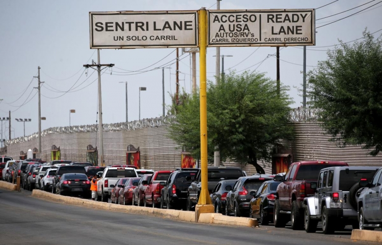 Tras 19 meses, EU reabre frontera terrestre con M&eacute;xico y Canad&aacute; en noviembre