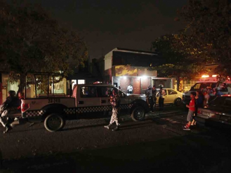Ni&ntilde;a arremete contra padre violento para defender a su madre