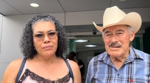 Prefieren pagar m&aacute;s de luz que dejar morir a sus abuelitos de calor, en el Ejido Villa Ju&aacute;rez