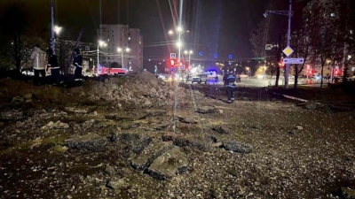 Un avi&oacute;n ruso deja caer una bomba por error en la ciudad de Belgorod, Rusia