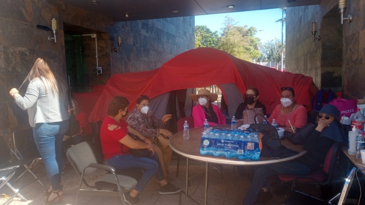 Instalan mesas de trabajo SEPYC-SNTE 27 en aras de llegar a acuerdos que armonicen la relaci&oacute;n