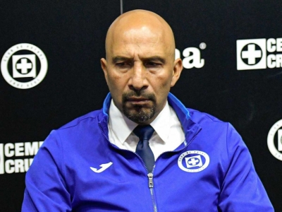 Cruz Azul destituye a &Oacute;scar 'Conejo' P&eacute;rez de la direcci&oacute;n deportiva