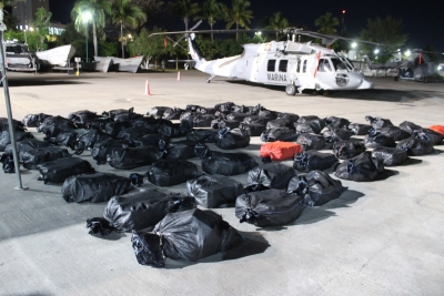 La Armada de M&eacute;xico asegur&oacute; coca&iacute;na, dos embarcaciones y detenidos en las costas de Sinaloa