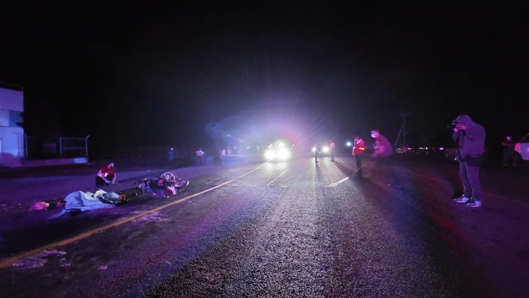 Muere motociclista tras impactarse con una camioneta en Navolato