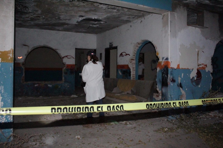 Localizan asesinado a feminicida en una casa abandonada de la 6 de enero