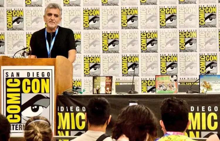 El monero mexicano 'Trino' recibe el Premio Inkpot en la Comic-Con de San Diego 2022