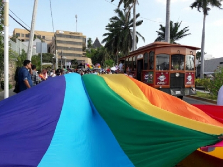 El rechazo familiar alent&oacute; la propagaci&oacute;n del VIH en M&eacute;xico, lament&oacute; activista