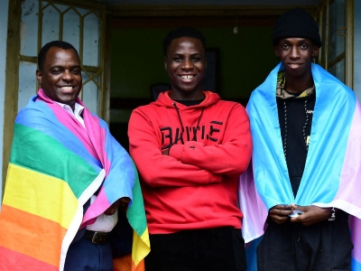 Presidente de Uganda rechaza firmar ley anti-LGBT, esta fue su raz&oacute;n