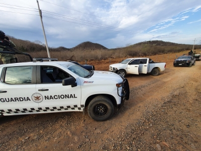 Se accidenta camioneta de la Guardia Nacional en carretera a Tepuche, Culiac&aacute;n