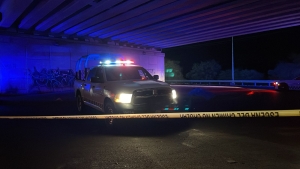 Localizan a un hombre asesinado con el rostro cubierto en La Costerita del sector Barrancos, Culiac&aacute;n